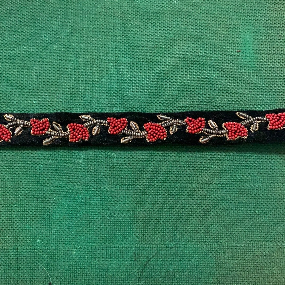 Red flower Walmart chocker